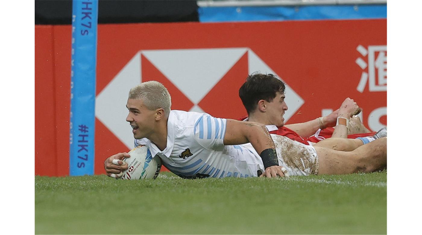 DEBUT CON VICTORIA DE LOS PUMAS 7S EN HONG KONG