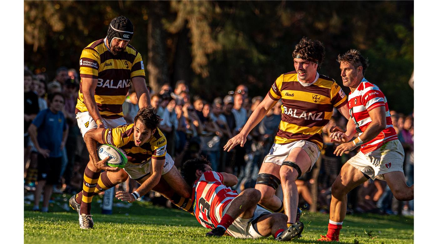 ALUMNI LE GANÓ EL CLÁSICO A BELGRANO Y ESTÁ ENTRE LOS CLASIFICADOS 