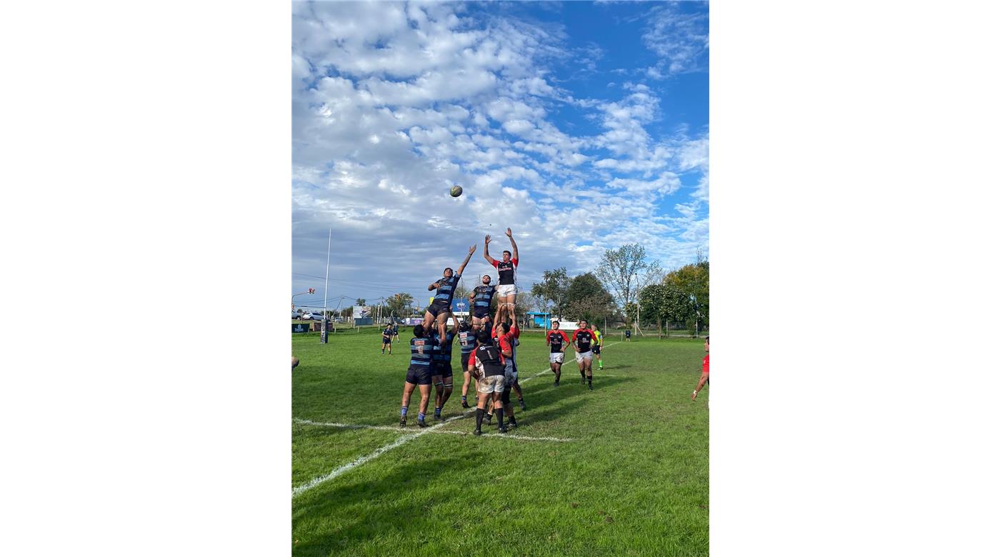 ALMAFUERTE VOLVIÓ A LA VICTORIA FRENTE A PORTEÑO 