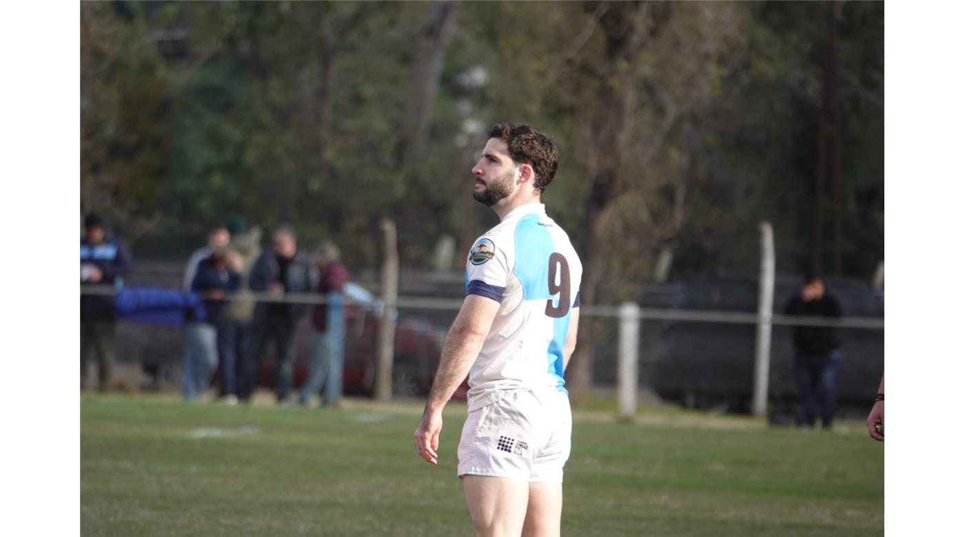 CENTRO NAVAL SE QUEDÓ CON UN TRIUNFO CLAVE PARA SEGUIR INVICTO Y PUNTERO