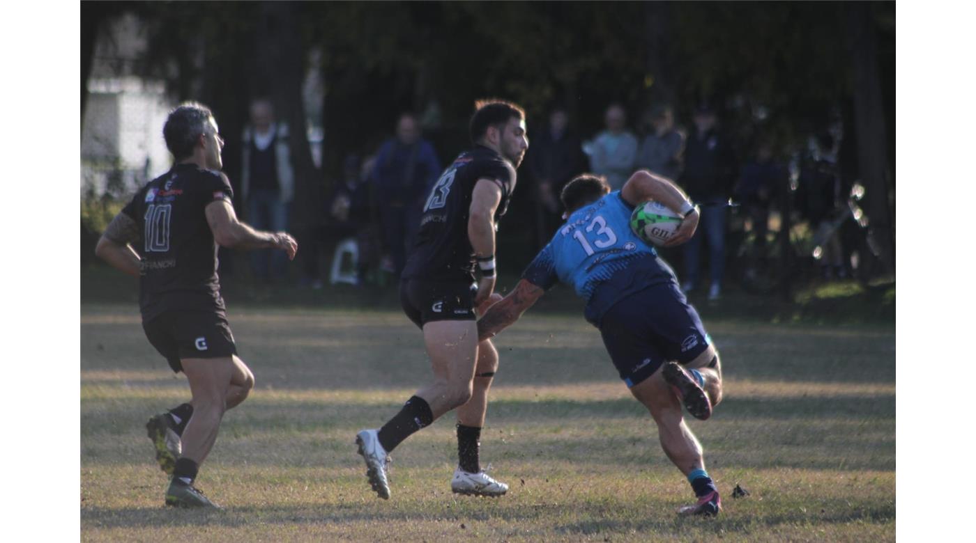 UNIVERSITARIO DE LA PLATA LE GANÓ A CUQ Y SIGUE COMO ÚNICO PUNTERO DEL CAMPEONATO 