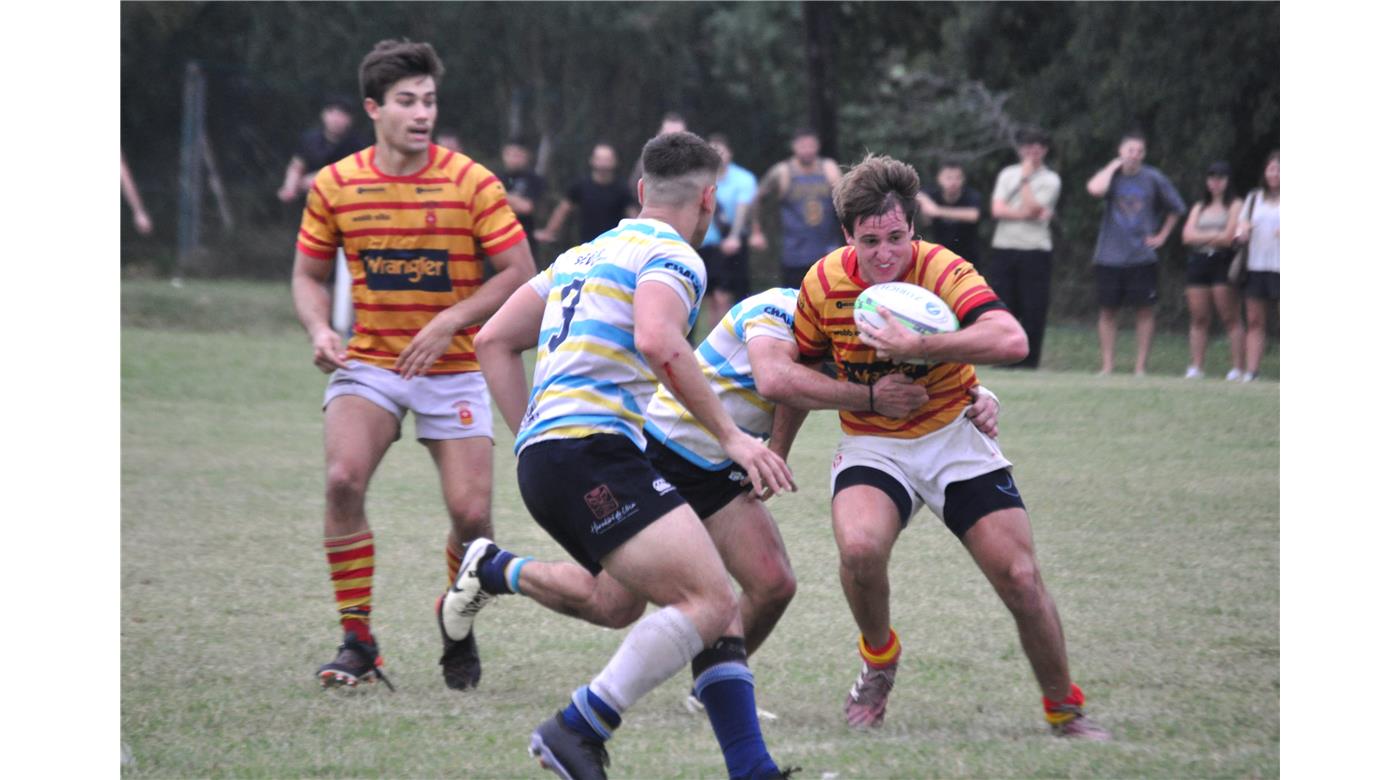 DEL SUR GOLEÓ A MERCEDES Y ES ESCOLTA DE LA SEGUNDA DIVISIÓN