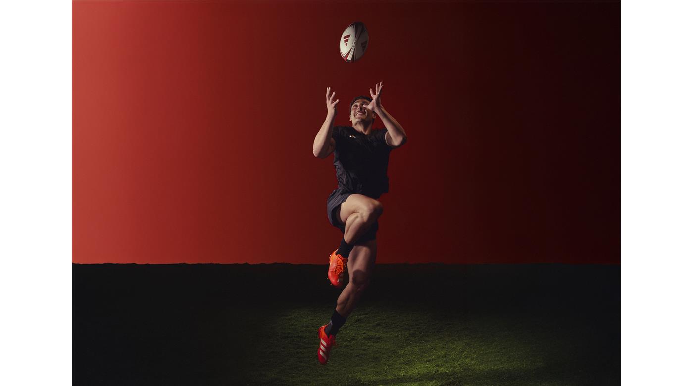 LOS JUGADORES DEL EQUIPO NACIONAL DE RUGBY LE DAN LA BIENVENIDA A LOS BOTINES ADIDAS RS15 PRO Y SON PARTE DE LA NUEVA CAMPAÑA