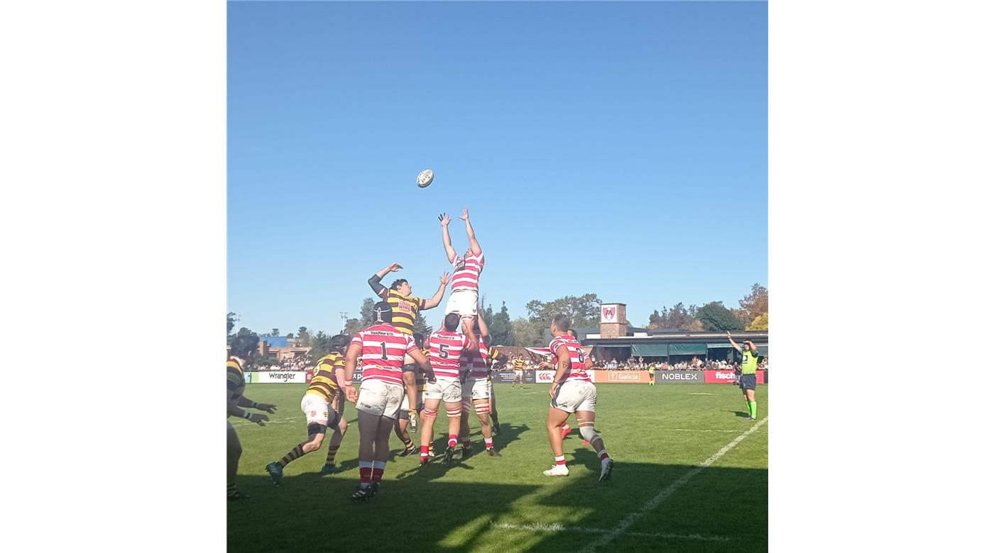 BELGRANO  ATHETIC SE QUEDÓ CON EL CLÁSICO ANTE ALUMNI Y ES EL ÚNICO ESCOLTA  