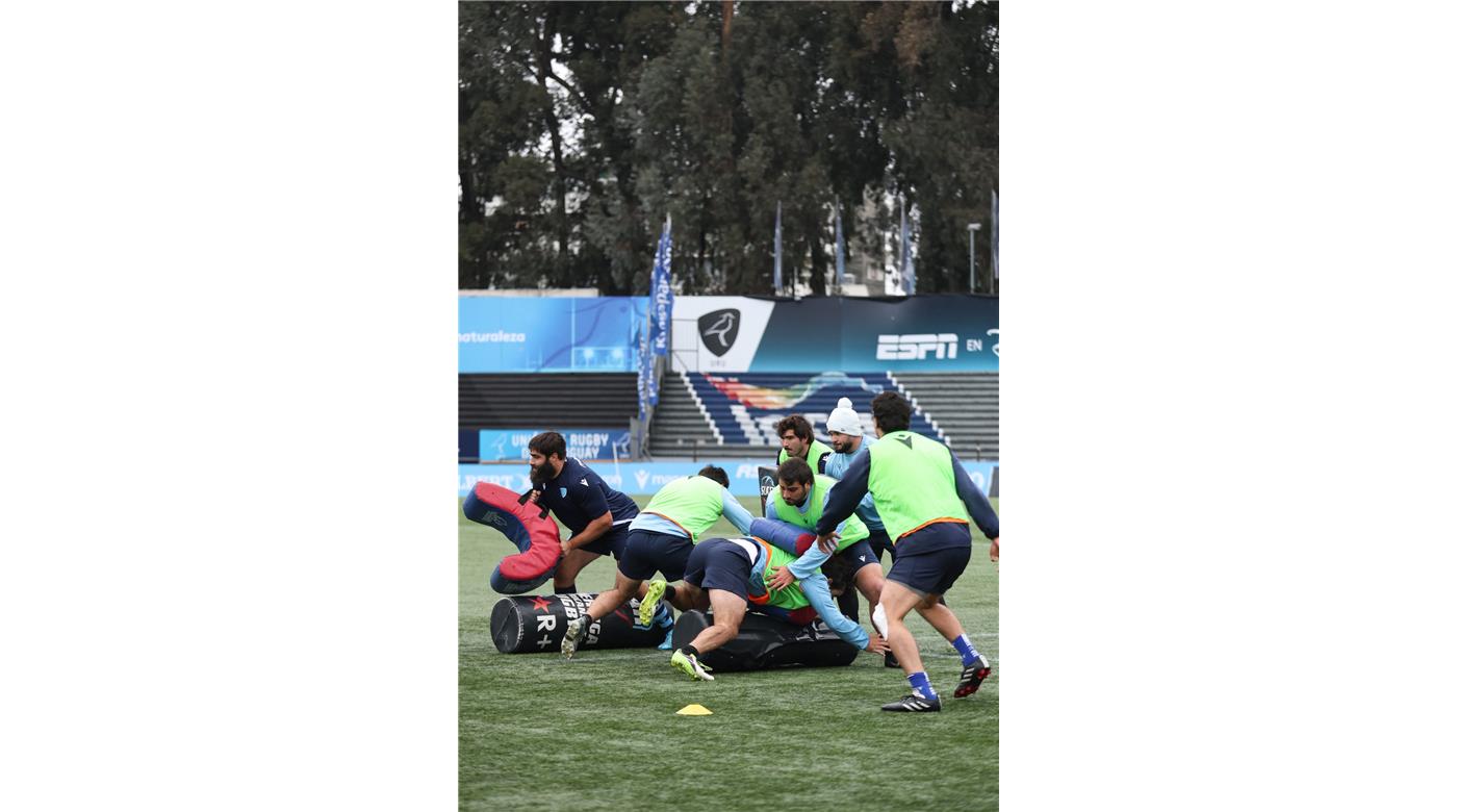 PARAGUAY Y URUGUAY CON TODO LISTO PARA EL PRIMER PARTIDO ELIMINATORIO DEL SUDAMERICANO