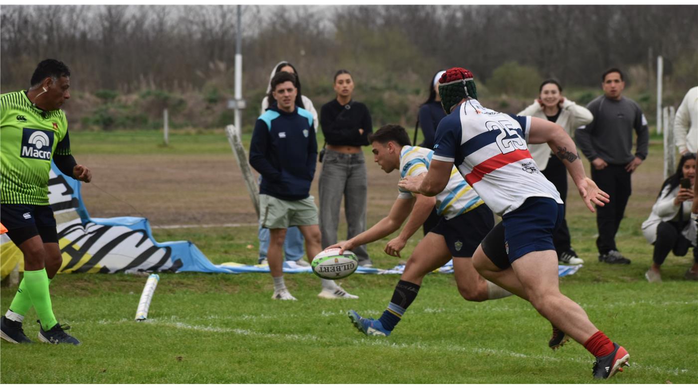 DEL SUR VENCIÓ A TIGRE Y QUEDÓ A UN PASO DEL ASCENSO