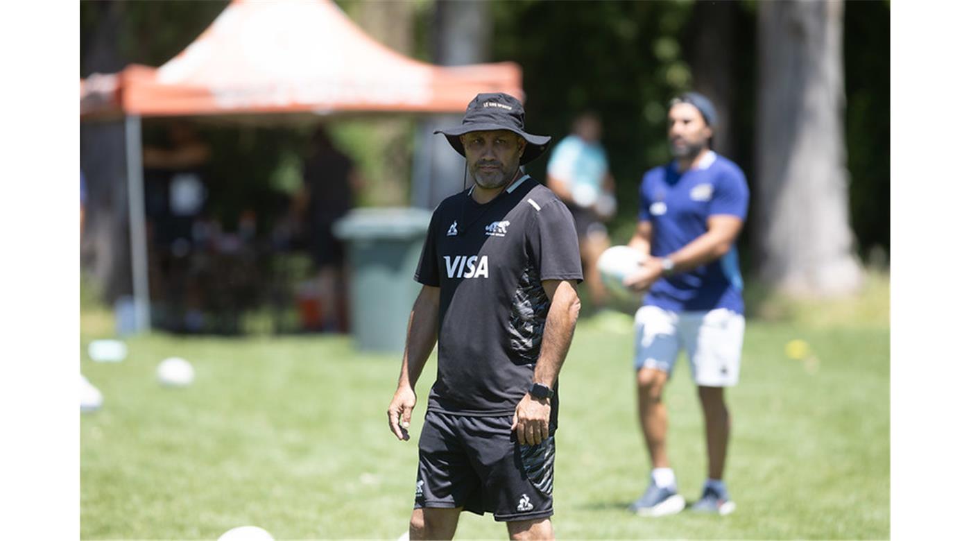 SANTIAGO GÓMEZ CORA DEJÓ SUS SENSACIONES LUEGO DE DESIGNAR AL FLAMANTE PLANTEL PARA DUBAI