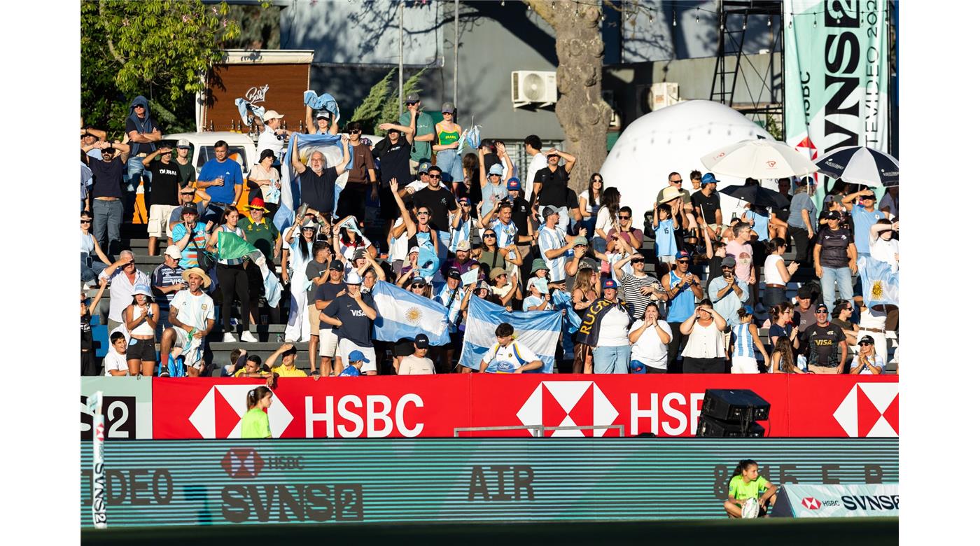 LAS YAGUARETÉS LIDERAN EL SVNS 2 FEMENINO Y CLASIFICARON A LAS FINALES MIENTRAS QUE LOS TEROS BUSCARÁN LA CLASIFICACIÓN EN SAO PAULO EN EL MASCULINO