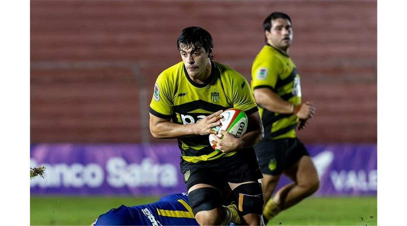 PEÑAROL LE GANÓ CON AUTORIDAD A COBRAS EN BRASIL